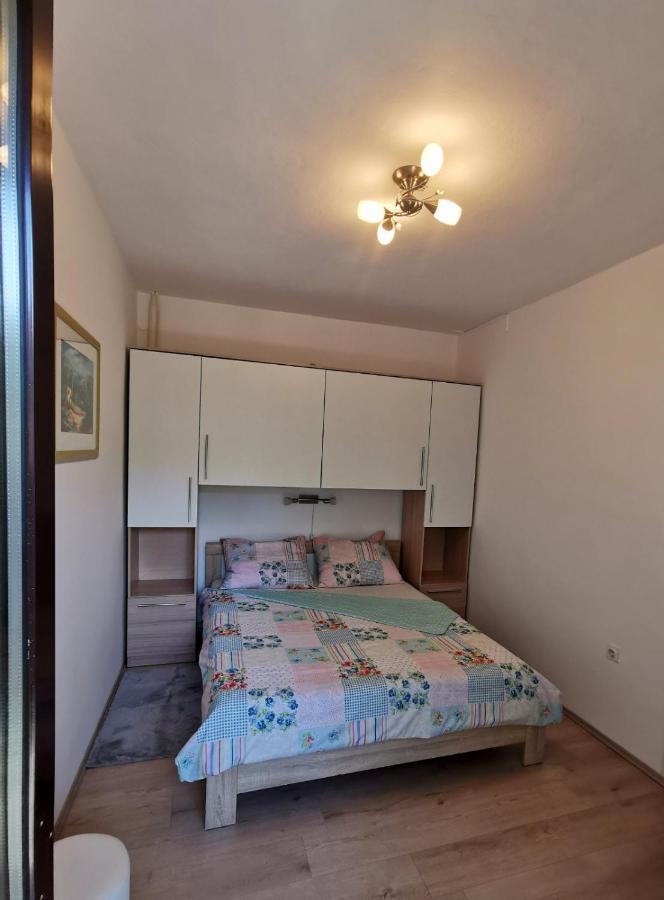 Apartman Lana Medulin Exterior foto