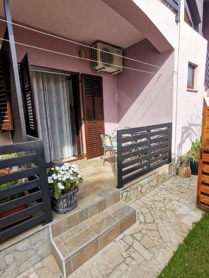 Apartman Lana Medulin Exterior foto